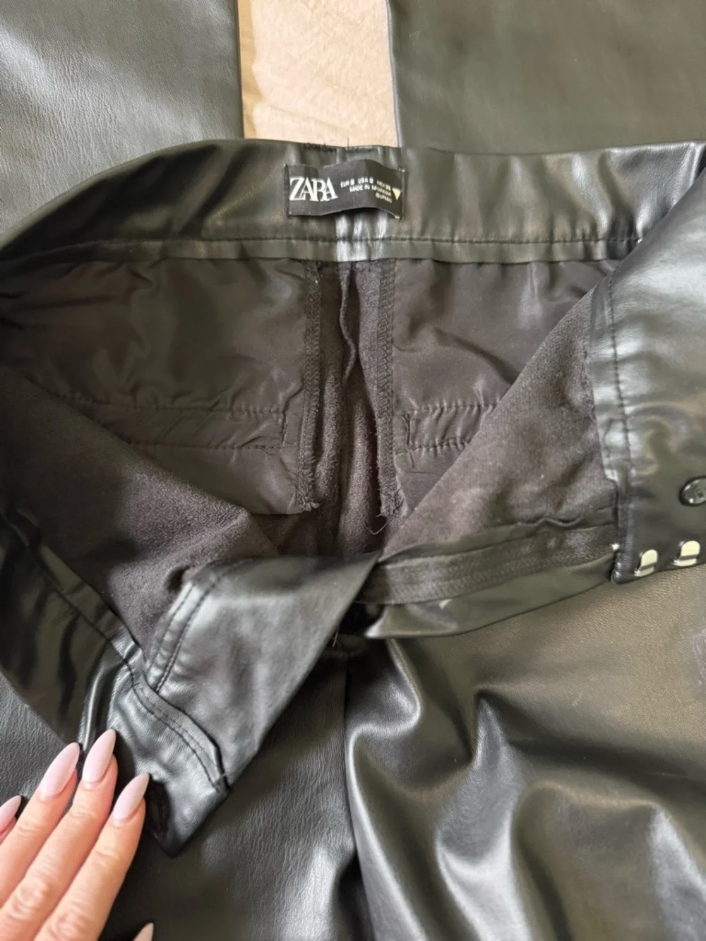 Zara Black Faux Leather Pants - Picture 4 of 5